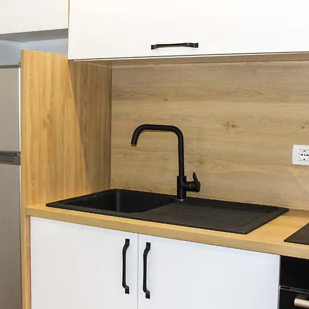 Azure Heights 1108 Apartment Golem (Tirana)