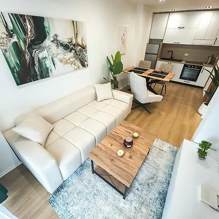 Azure Heights 1108 Apartment Golem (Tirana)