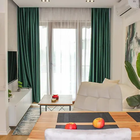 Azure Heights 1108 Apartment