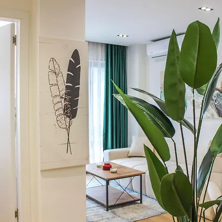 Azure Heights 1108 Golem (Tirana)